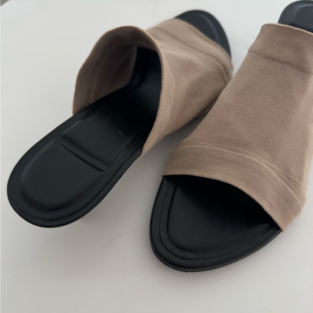 Balenciaga Women's Beige Jersey stretch Mules - Picture 3 of 5